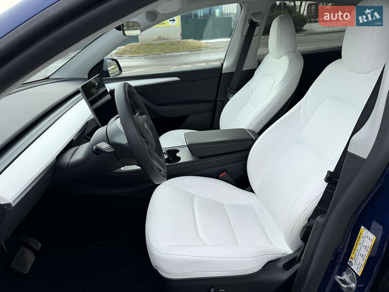 Позашляховик / Кросовер Tesla Model Y 2024 в Києві фото 11 Позашляховик / Кросовер Tesla Model Y 2024 в Києві