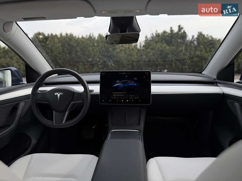 Позашляховик / Кросовер Tesla Model Y 2024 в Києві фото 30 Позашляховик / Кросовер Tesla Model Y 2024 в Києві