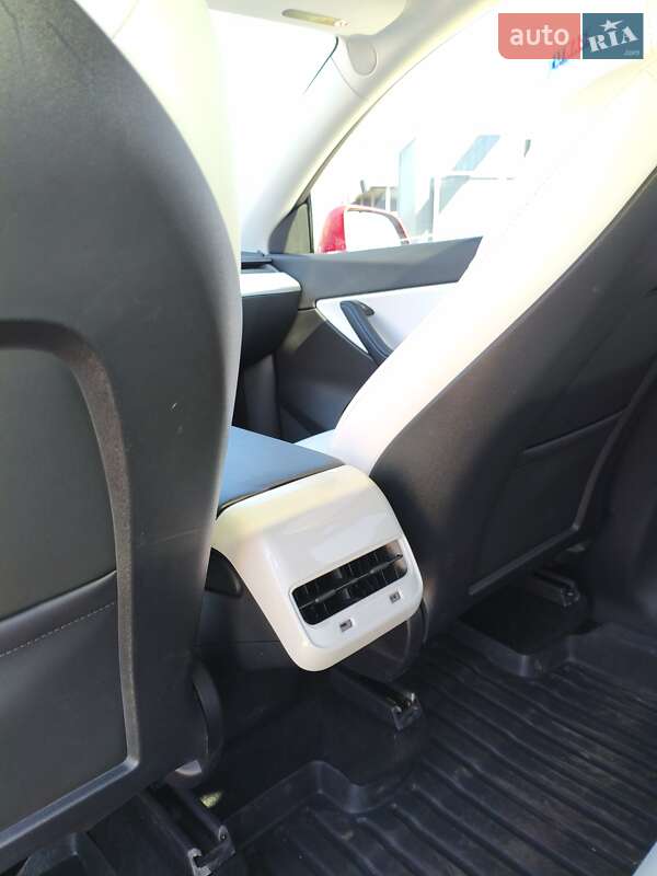 Позашляховик / Кросовер Tesla Model Y 2020 в Одесі