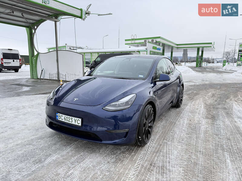 Tesla Model Y 2022
