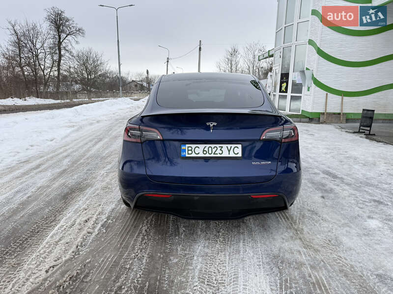 Позашляховик / Кросовер Tesla Model Y 2022 в Львові