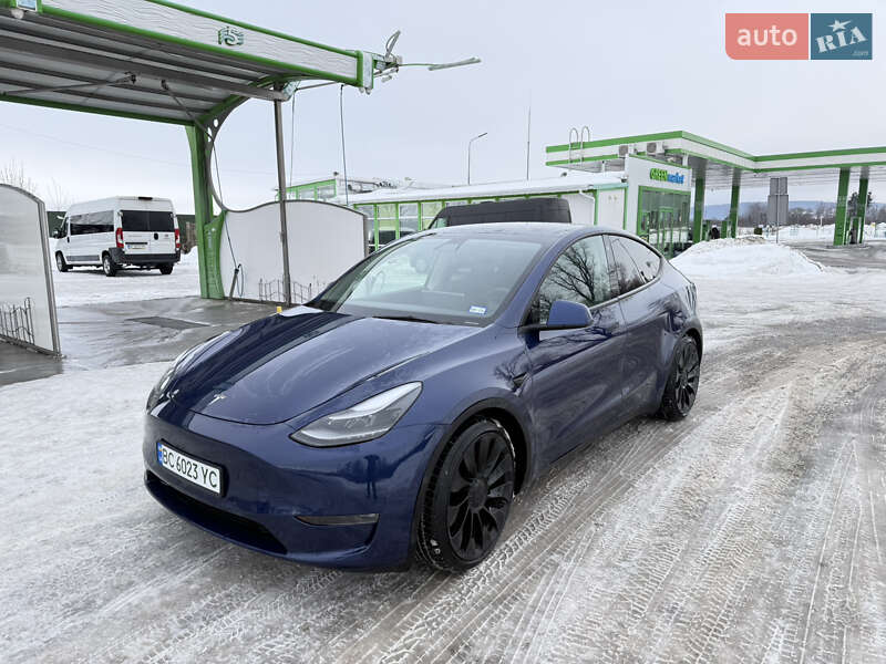 Позашляховик / Кросовер Tesla Model Y 2022 в Львові