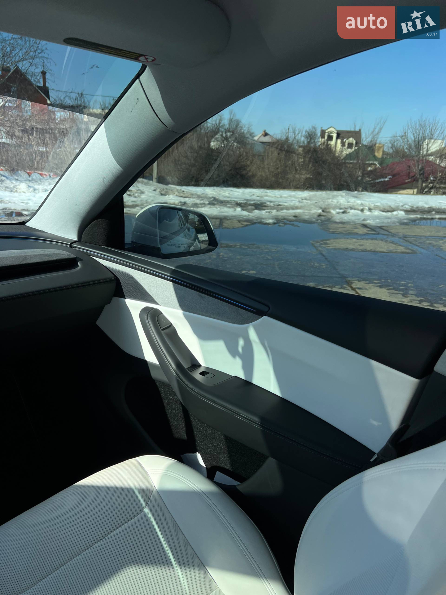 2025 Tesla Model Y - мініатюра 13