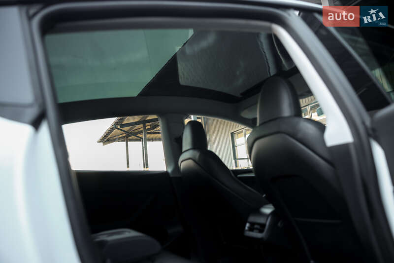 Позашляховик / Кросовер Tesla Model Y 2023 в Житомирі фото 42 Позашляховик / Кросовер Tesla Model Y 2023 в Житомирі