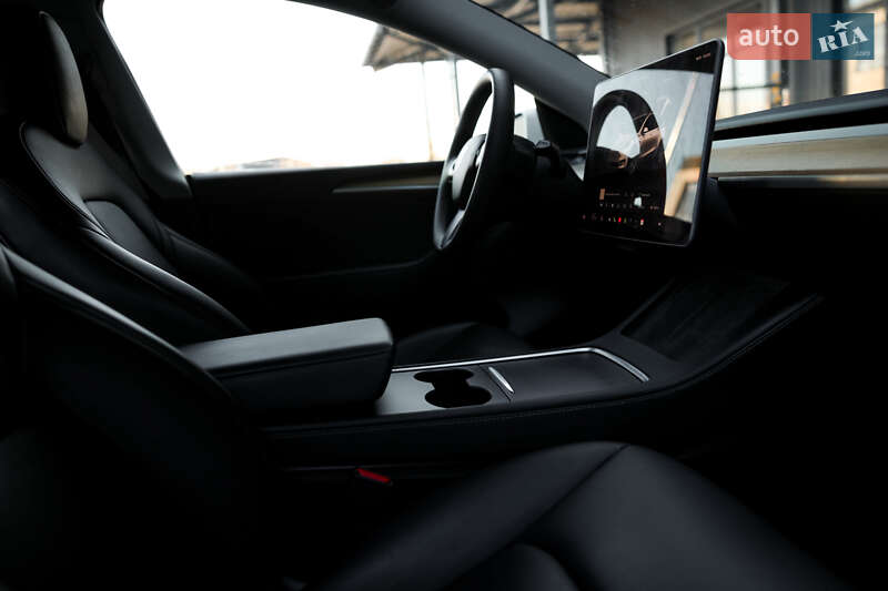 Позашляховик / Кросовер Tesla Model Y 2023 в Житомирі фото 28 Позашляховик / Кросовер Tesla Model Y 2023 в Житомирі