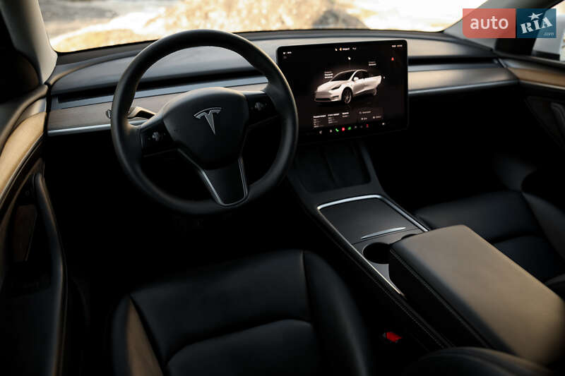 Позашляховик / Кросовер Tesla Model Y 2023 в Житомирі фото 99 Позашляховик / Кросовер Tesla Model Y 2023 в Житомирі