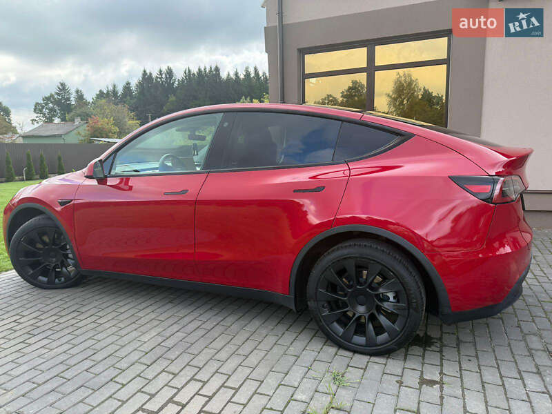 Позашляховик / Кросовер Tesla Model Y 2023 в Львові