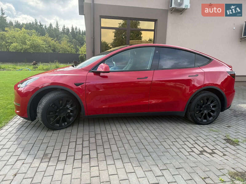 Позашляховик / Кросовер Tesla Model Y 2023 в Львові
