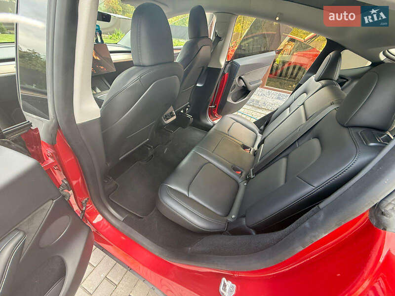 Позашляховик / Кросовер Tesla Model Y 2023 в Львові