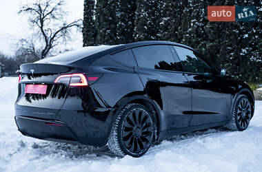Внедорожник / Кроссовер Tesla Model Y 2023 в Киеве