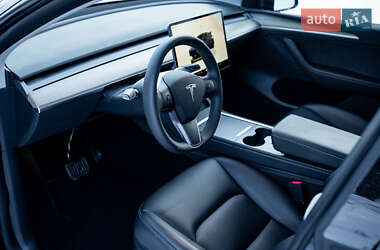 Внедорожник / Кроссовер Tesla Model Y 2023 в Киеве