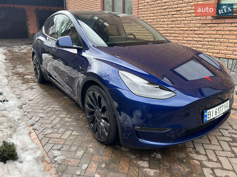 Позашляховик / Кросовер Tesla Model Y 2023 в Полтаві
