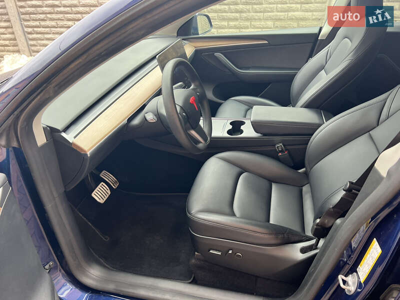 Позашляховик / Кросовер Tesla Model Y 2023 в Полтаві