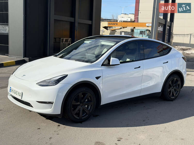 Внедорожник / Кроссовер Tesla Model Y 2023 в Коростене