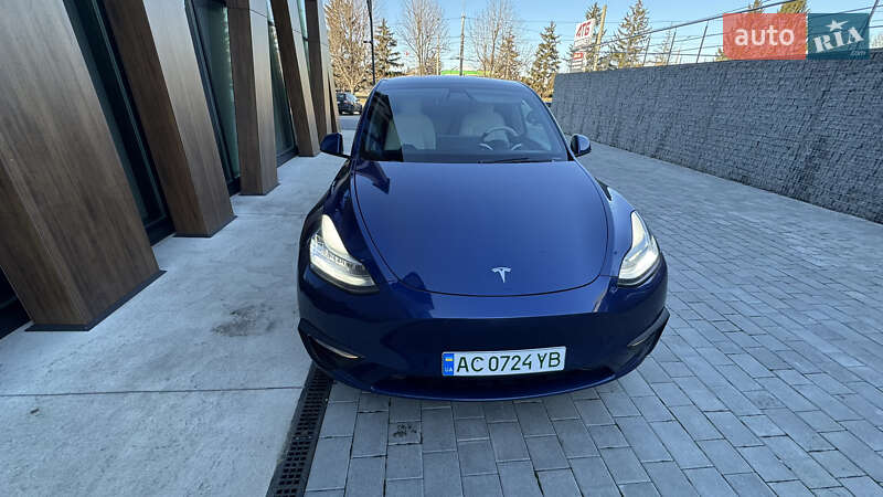Tesla Model Y 2020