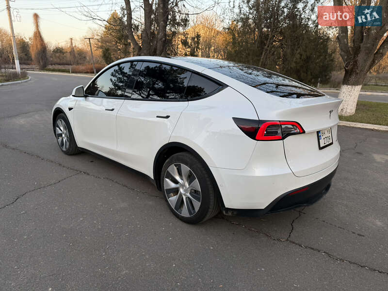 Позашляховик / Кросовер Tesla Model Y 2021 в Одесі фото 6 Позашляховик / Кросовер Tesla Model Y 2021 в Одесі