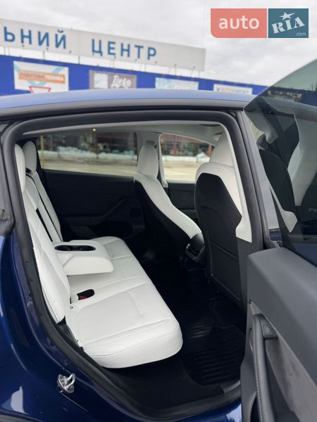 Позашляховик / Кросовер Tesla Model Y 2024 в Калуші