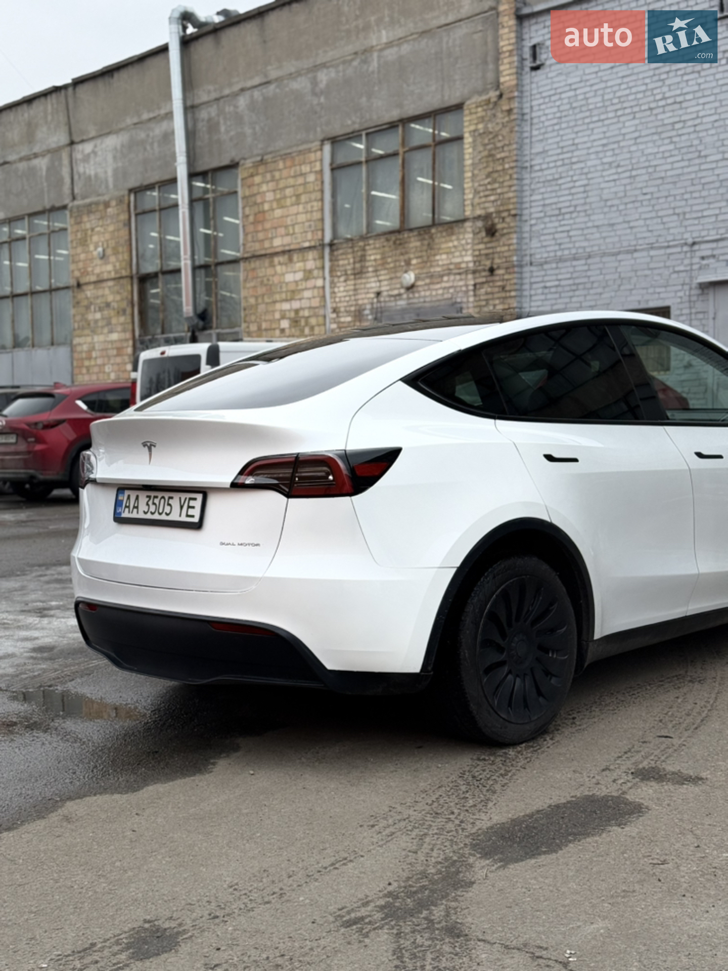 2024 Tesla Model Y - мініатюра 6