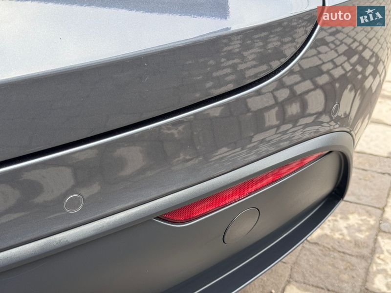 Внедорожник / Кроссовер Tesla Model Y 2020 в Ивано-Франковске