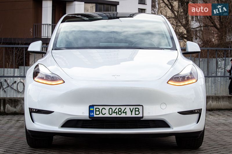 Позашляховик / Кросовер Tesla Model Y 2022 в Львові