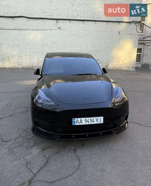 Tesla Model Y 2021