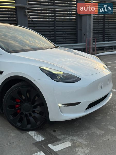 Внедорожник / Кроссовер Tesla Model Y 2022 в Киеве