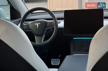 Внедорожник / Кроссовер Tesla Model Y 2022 в Киеве