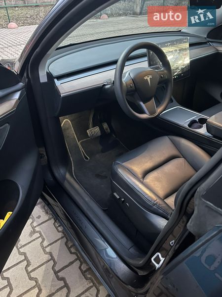 Внедорожник / Кроссовер Tesla Model Y 2024 в Кривом Роге
