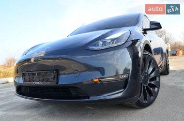 Внедорожник / Кроссовер Tesla Model Y 2024 в Трускавце