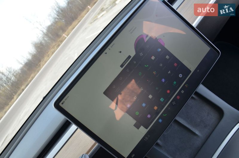 Внедорожник / Кроссовер Tesla Model Y 2024 в Трускавце