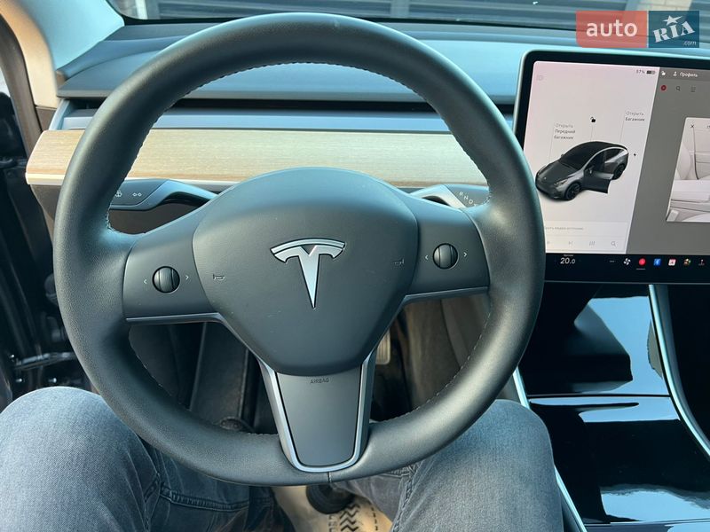 Внедорожник / Кроссовер Tesla Model Y 2020 в Луцке