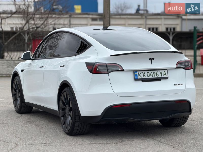 Внедорожник / Кроссовер Tesla Model Y 2021 в Запорожье