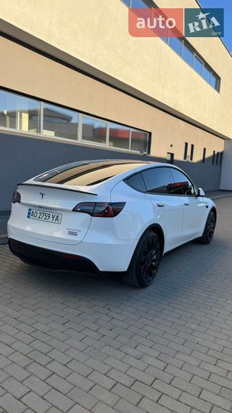 Внедорожник / Кроссовер Tesla Model Y 2022 в Мукачево