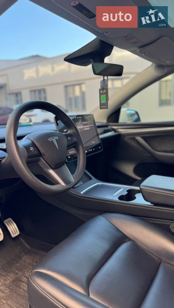 Внедорожник / Кроссовер Tesla Model Y 2022 в Мукачево