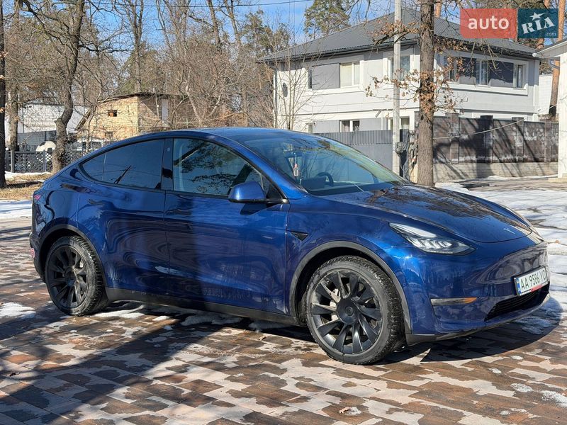 Внедорожник / Кроссовер Tesla Model Y 2021 в Киеве