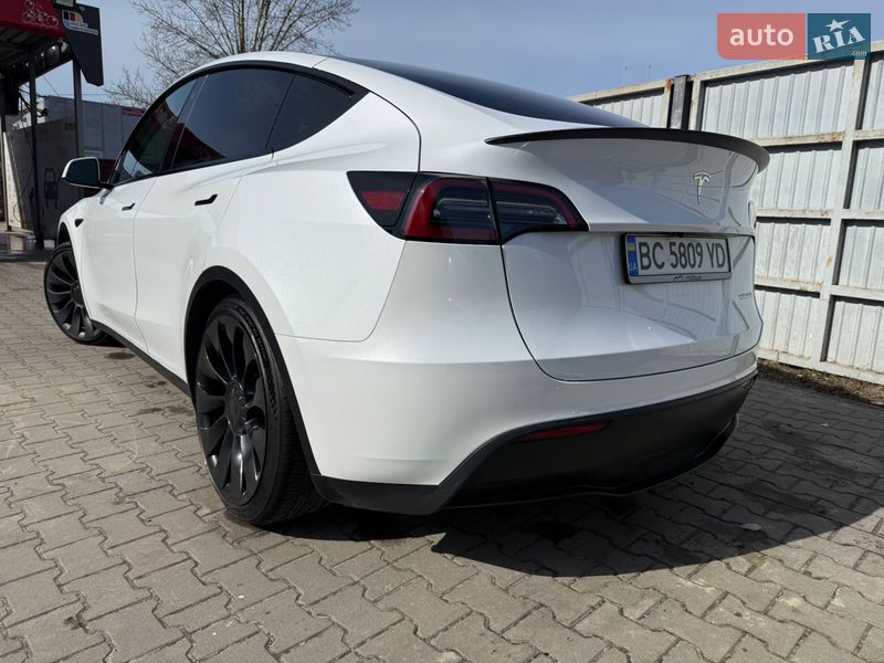 Позашляховик / Кросовер Tesla Model Y 2023 в Жовкві фото 3 Позашляховик / Кросовер Tesla Model Y 2023 в Жовкві