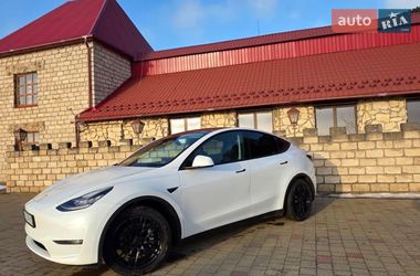 Внедорожник / Кроссовер Tesla Model Y 2020 в Львове