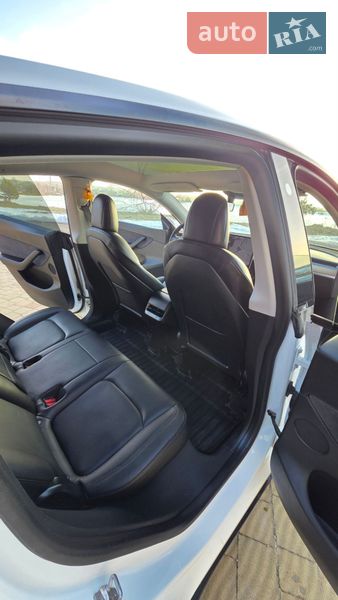 Внедорожник / Кроссовер Tesla Model Y 2020 в Золочеве