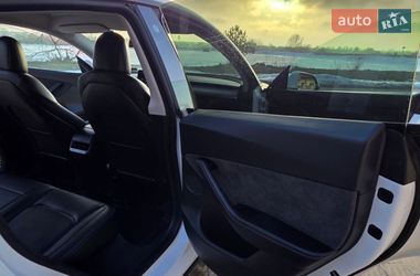 Внедорожник / Кроссовер Tesla Model Y 2020 в Львове