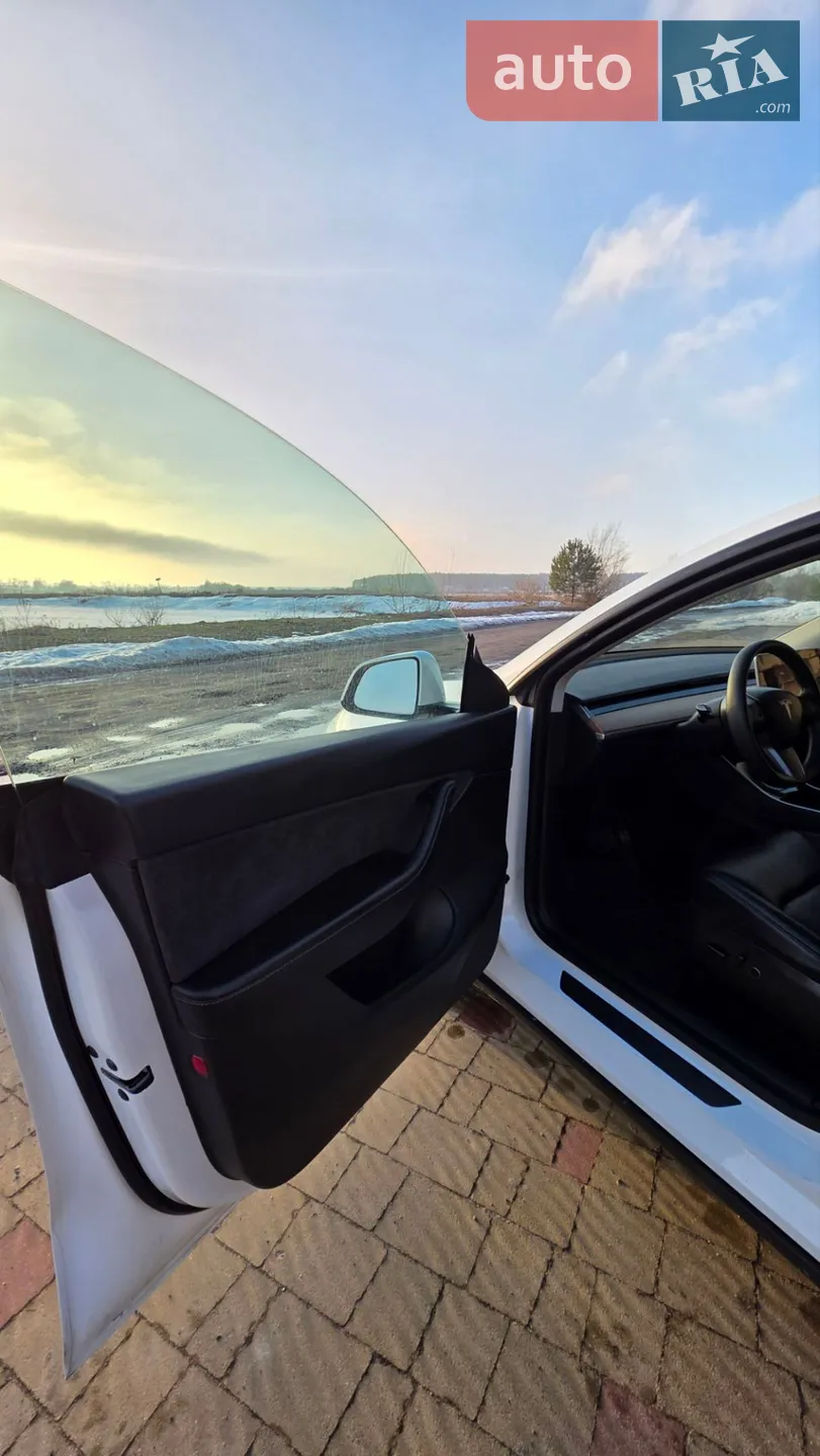 2020 Tesla Model Y - мініатюра 10