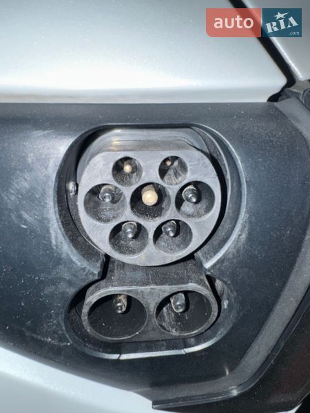 Внедорожник / Кроссовер Tesla Model Y 2021 в Львове