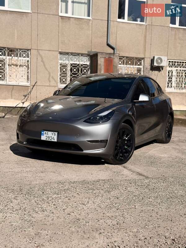 Позашляховик / Кросовер Tesla Model Y 2024 в Дніпрі