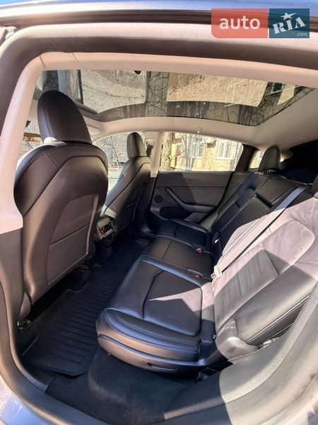 Позашляховик / Кросовер Tesla Model Y 2024 в Дніпрі