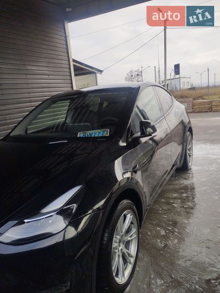 Позашляховик / Кросовер Tesla Model Y 2023 в Харкові