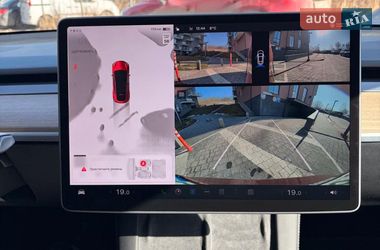 Позашляховик / Кросовер Tesla Model Y 2024 в Львові