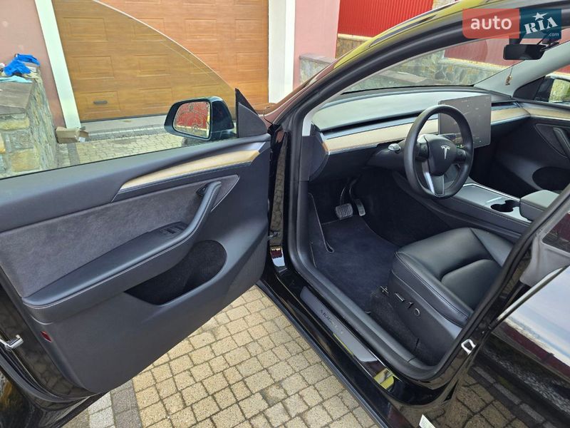 Позашляховик / Кросовер Tesla Model Y 2022 в Трускавці