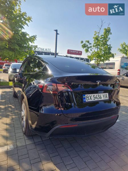 Позашляховик / Кросовер Tesla Model Y 2023 в Хмельницькому