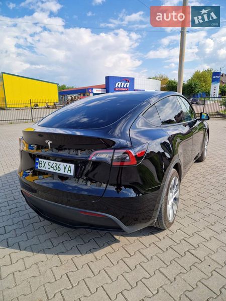 Позашляховик / Кросовер Tesla Model Y 2023 в Хмельницькому