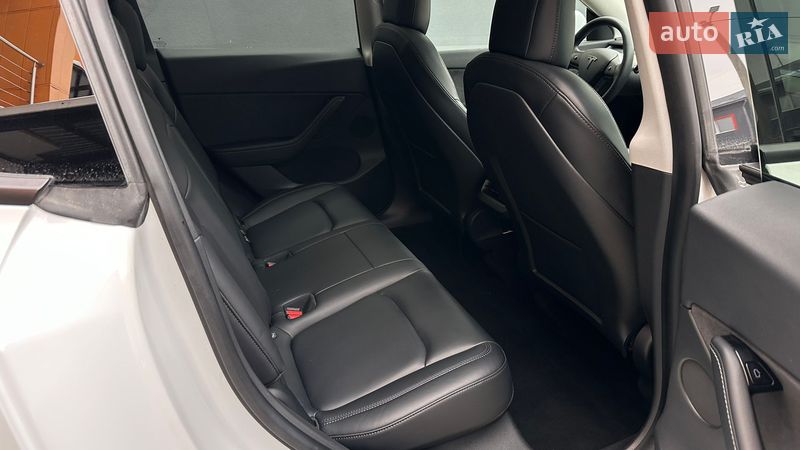 Внедорожник / Кроссовер Tesla Model Y 2021 в Самборе