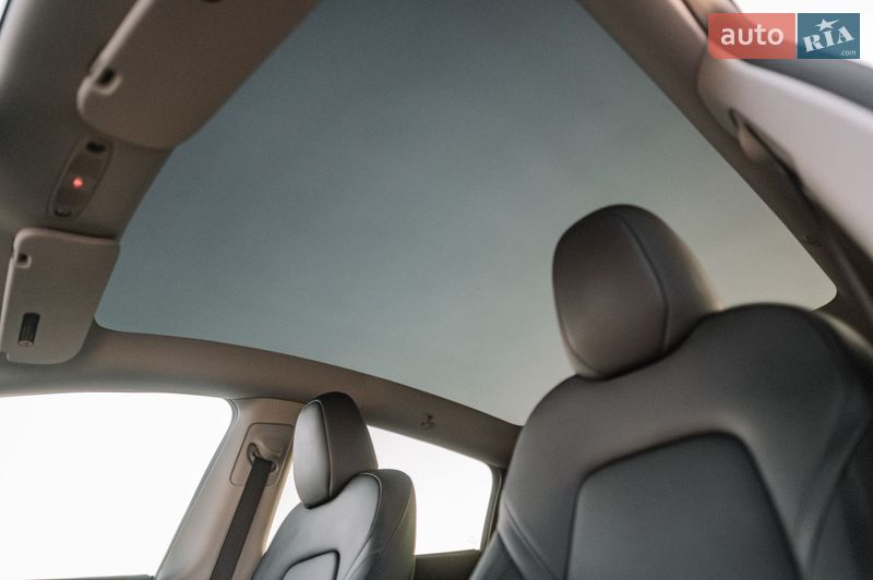 Внедорожник / Кроссовер Tesla Model Y 2024 в Ровно